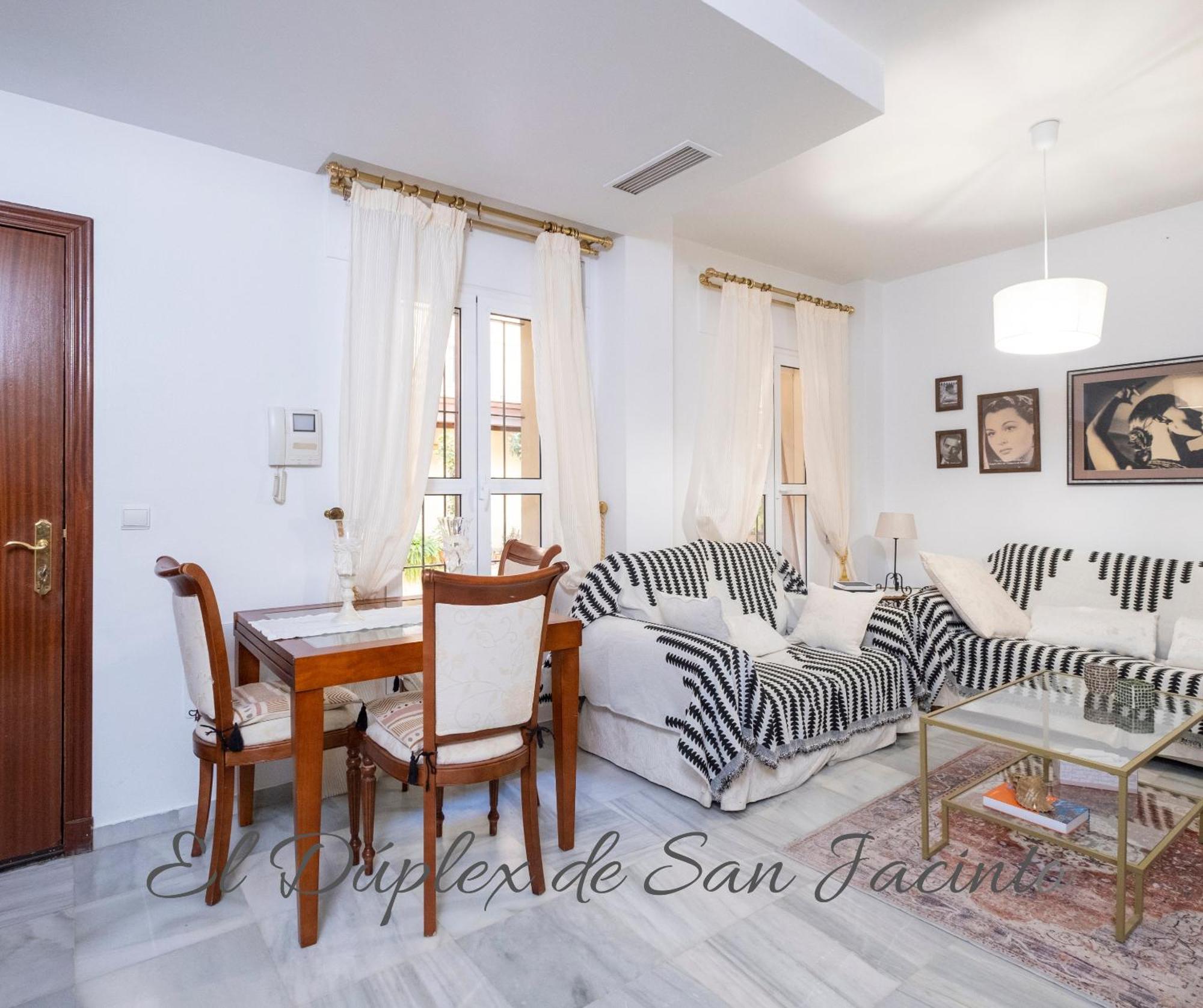 El Duplex De San Jacinto Apartman Sevilla Kültér fotó