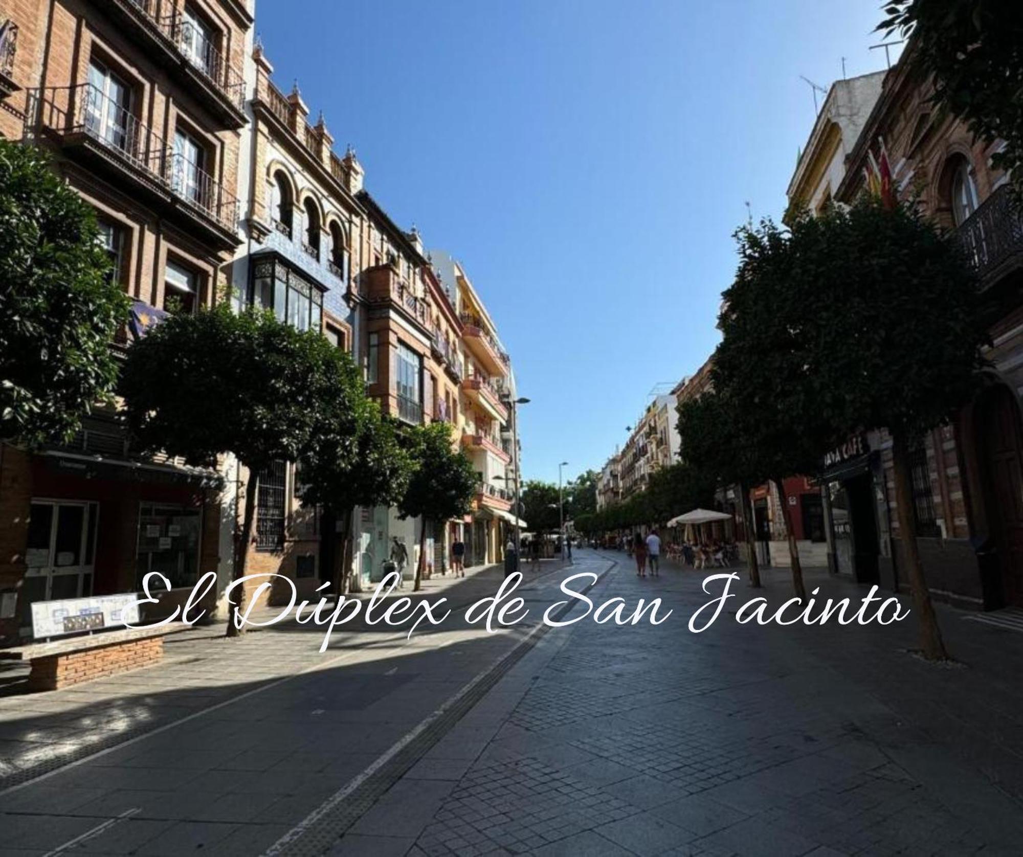 El Duplex De San Jacinto Apartman Sevilla Kültér fotó