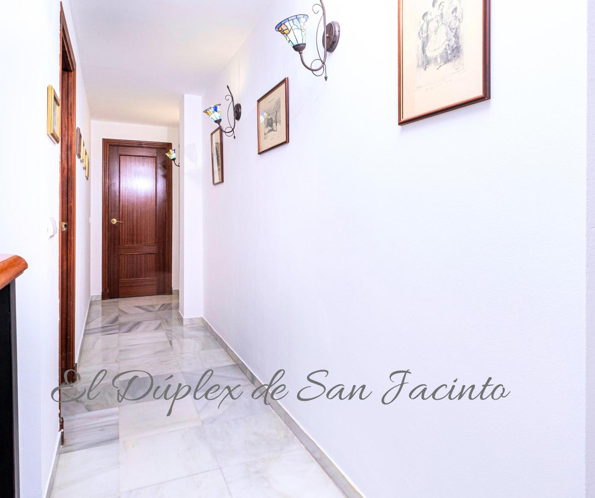 El Duplex De San Jacinto Apartman Sevilla Kültér fotó