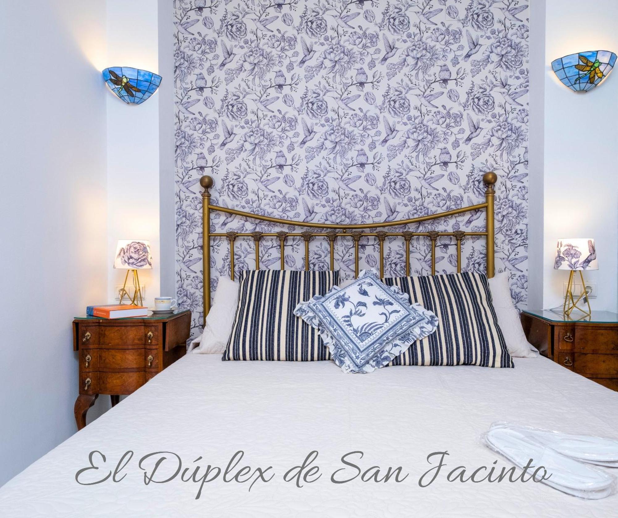 El Duplex De San Jacinto Apartman Sevilla Kültér fotó