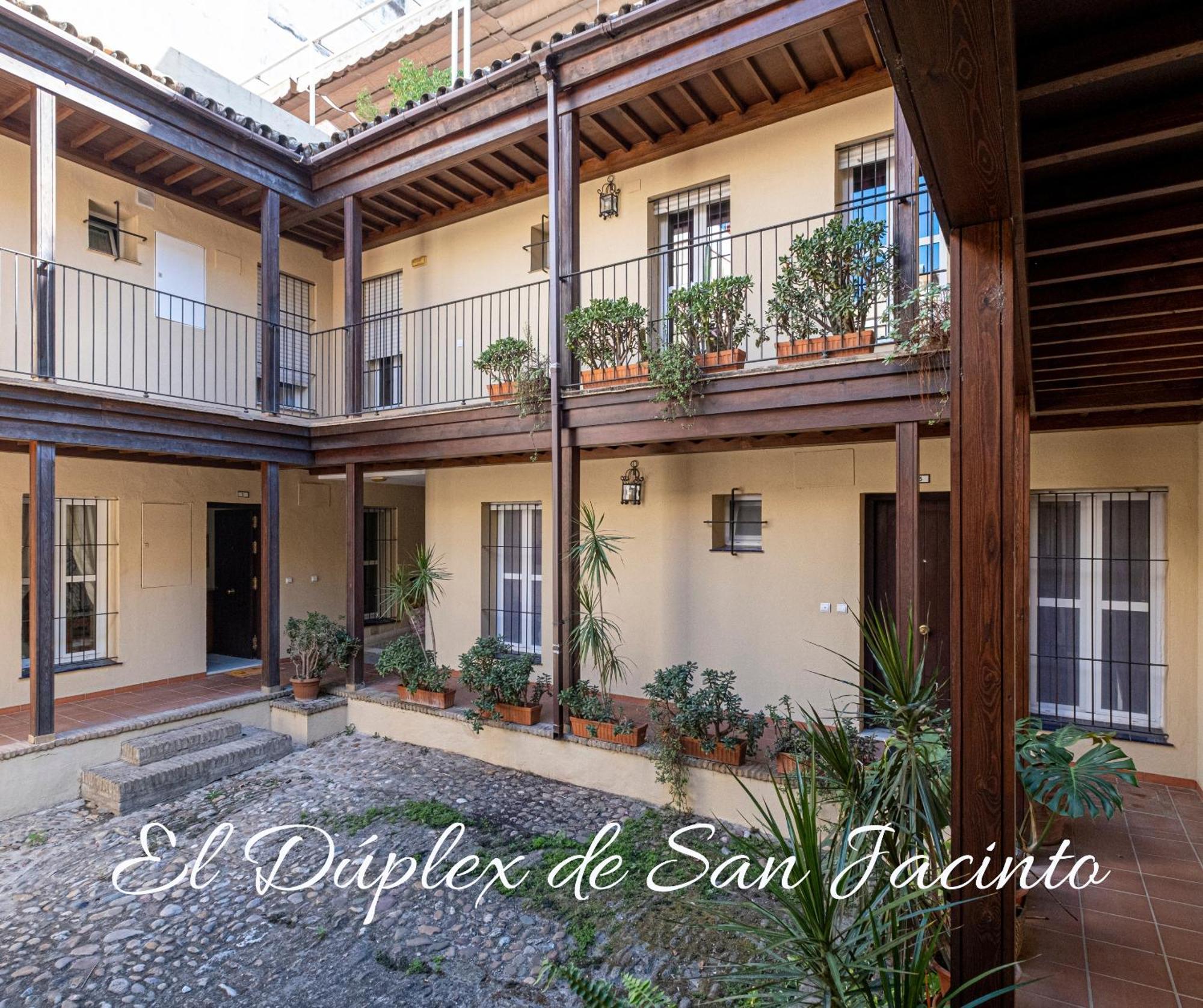 El Duplex De San Jacinto Apartman Sevilla Kültér fotó